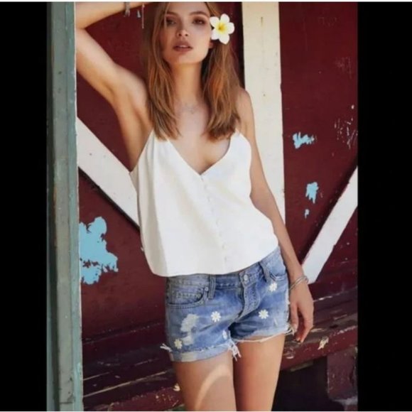 Rails Jesse Vintage Daisy Flowers Blue Jean Distressed Cutoff Shorts Size 28 - Picture 8 of 17